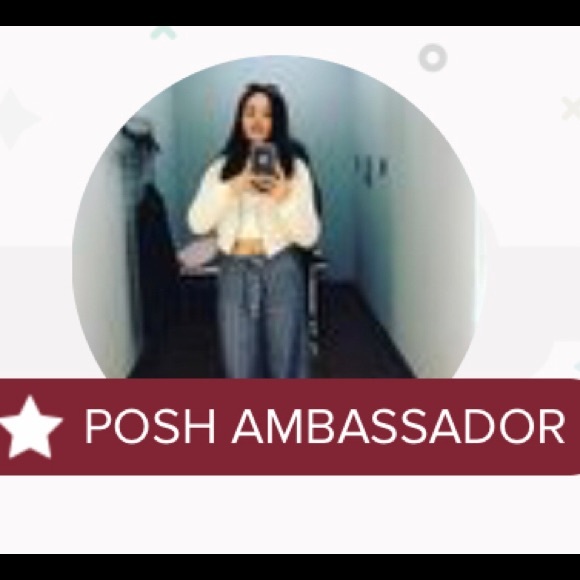 Meet your Posher, Sarah - Picture 2 of 2